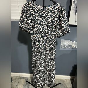 Old Navy Navy Floral Dress